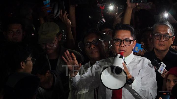 Sri Rahayu dan Arteria Dahlan Undur, Cucu Sukarno Dapat Ticket ke Senayan