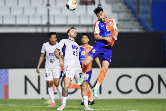 ACL 2: Bojan Hodak Marah Persib Berikan Gol Murah buat Thai Port FC